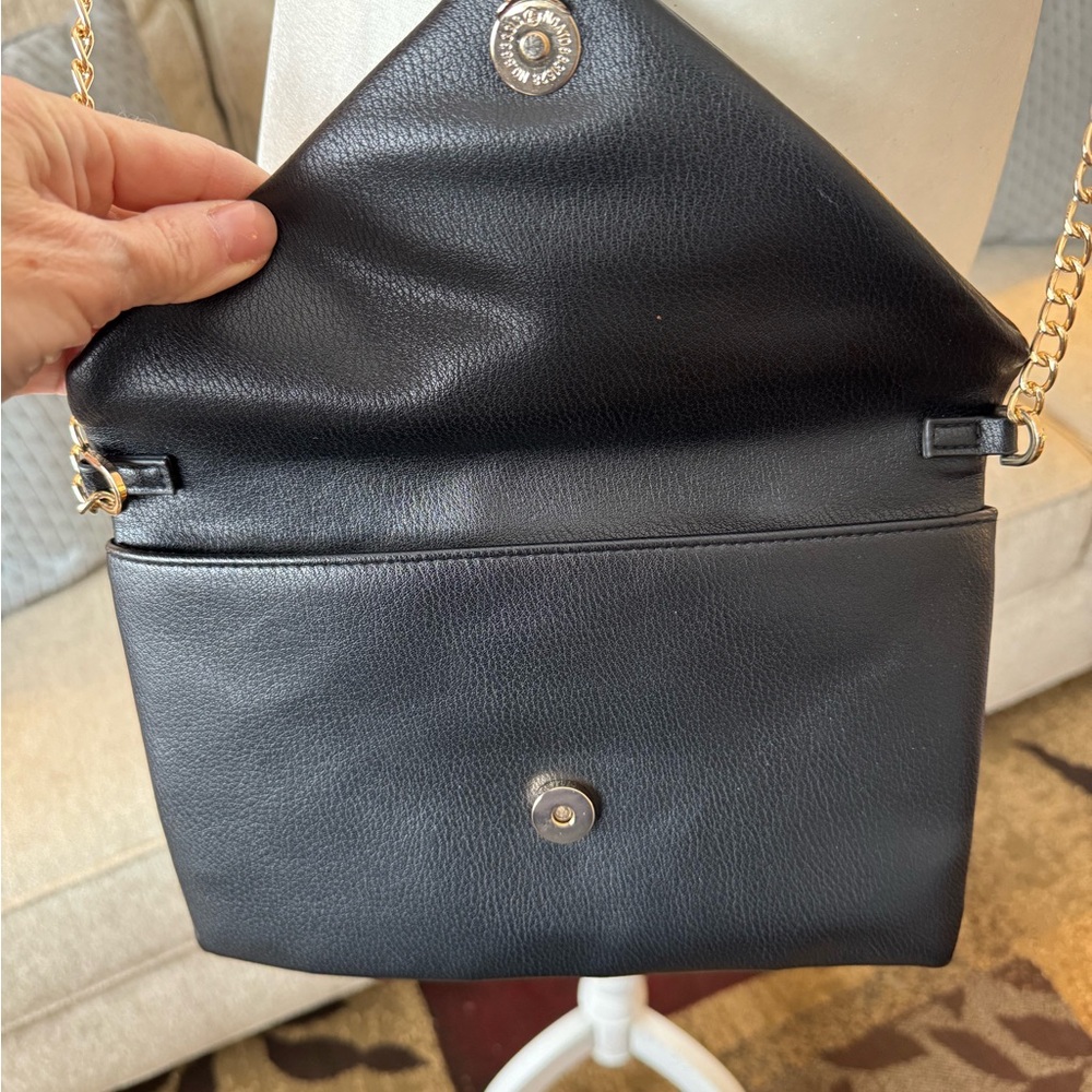 Black Shoulder/ Crossbody Bag with Gold Chain Detail - Picture 7 of 7